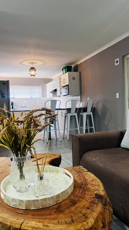 Otis Self Catering Apartment Walvis Bay Exterior foto