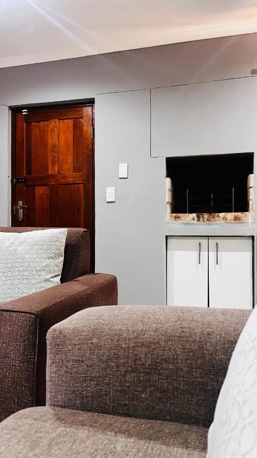 Otis Self Catering Apartment Walvis Bay Exterior foto