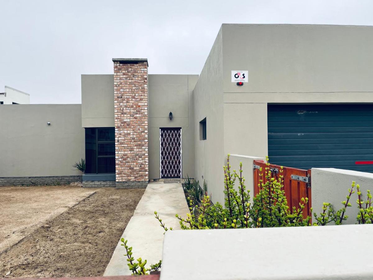 Otis Self Catering Apartment Walvis Bay Exterior foto